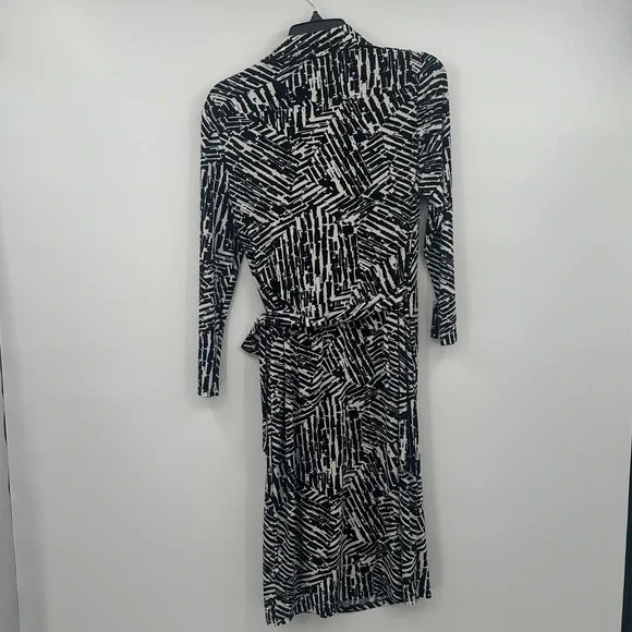 Lauren Ralph Lauren Women's Collared Long Sleeve Wrap Dress in Black/White Print - Picture 2 of 5